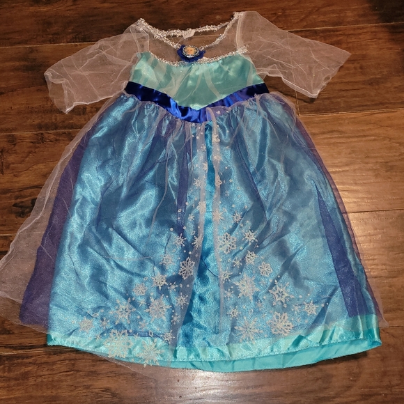 Disney Costumes Little Girls 46x Elsa Costume Poshmark
